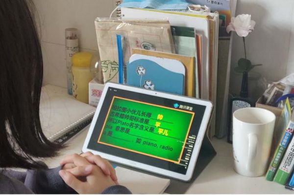 网课教育大火，平板逆袭，华为、联想等接连出手，小米还要苦等几时？