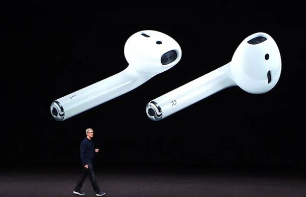 一年卖上亿台,比手机还赚钱,TWS耳机背后15家芯片公司混战