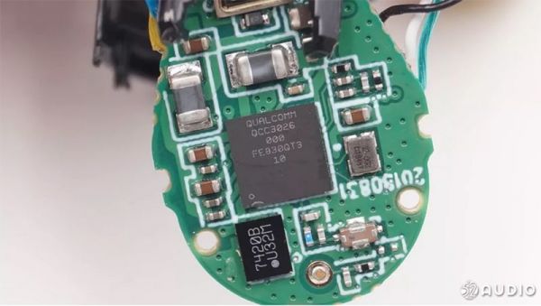 一年卖上亿台,比手机还赚钱,TWS耳机背后15家芯片公司混战