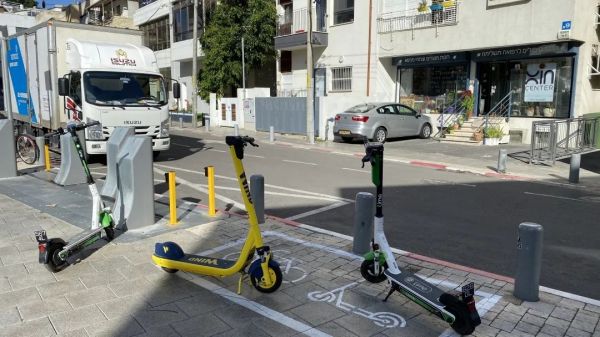 这个人口800万的国家,如何成为创业之都?