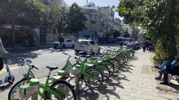 这个人口800万的国家,如何成为创业之都?