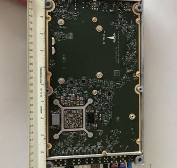 特斯拉自动驾驶车祸调查结果的背后，Autopilot系统是否被过度神话？