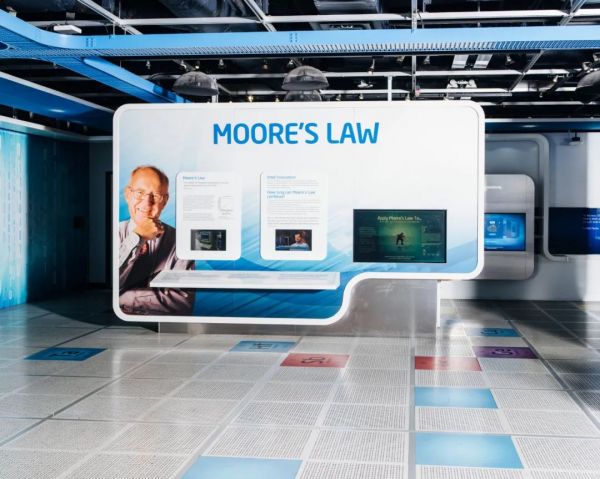 英特尔CEO自救:我太难了