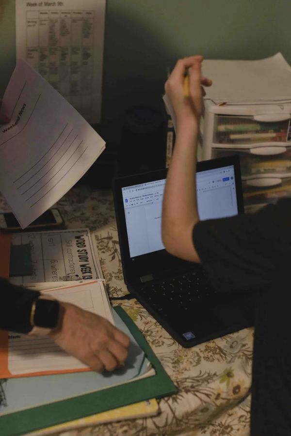 美国学生怎么上网课?