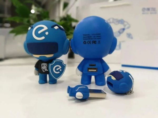 饿了么是先硬杠美团，其次是抢夺外卖地盘