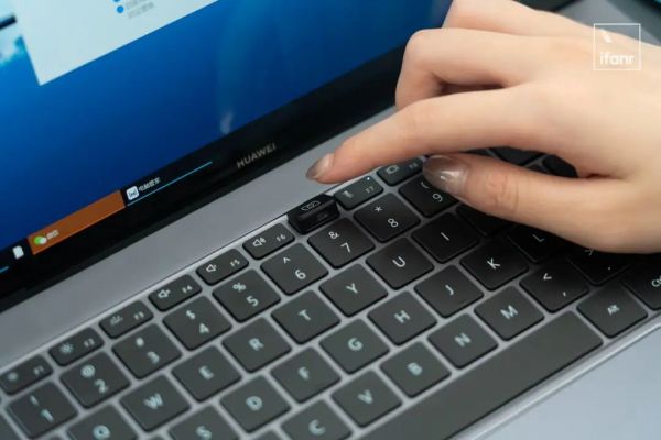 2020 年了,笔记本电脑还有必要配备摄像头吗?