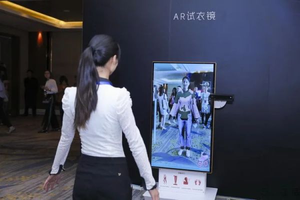 AR未成气候,可ToF还是成为了旗舰手机的标配