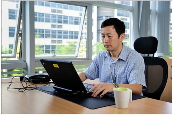 雷军的贪婪时刻:两个月密集投资8家芯片公司,小米极速“补”芯