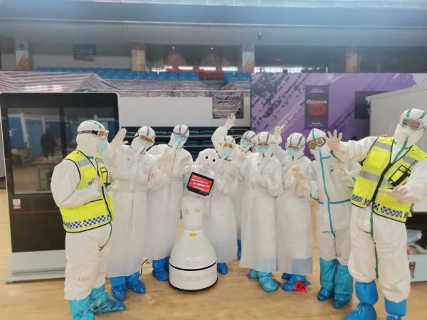 无声战士:机器人在疫情中迅速出击,公司悄然崛起