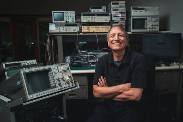 图灵奖背后:一个奥斯卡拿到手软,一个公司卖了160亿