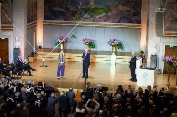 2020年阿贝尔奖揭晓,两位概率论大佬横扫数学界最高荣誉