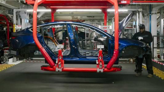 美股熔断特斯拉也扛不住了,封城期间想方设法不停工