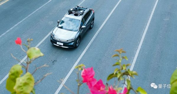 硅谷“封城”前夜的L4级别无人车试乘实况,及其背后创新技术的深度剖析