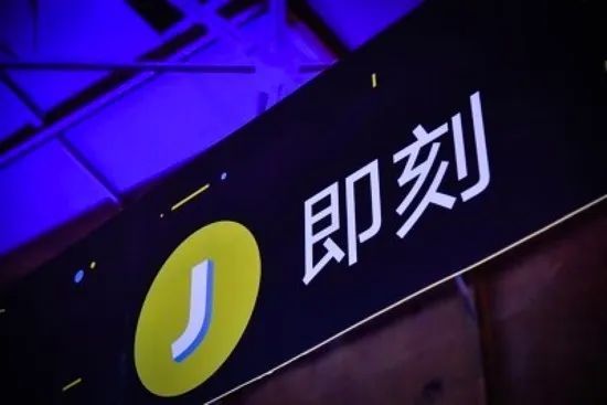 即刻「还魂」,低调推出「Comeet」和「小宇宙」