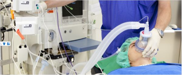 全球呼吸机告罄,马斯克线上接单,车企临危受命转产,这波跨界行得通吗?