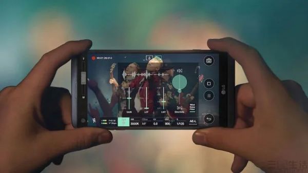 关注5G手机性能之前,我们有必要先来谈谈屏幕