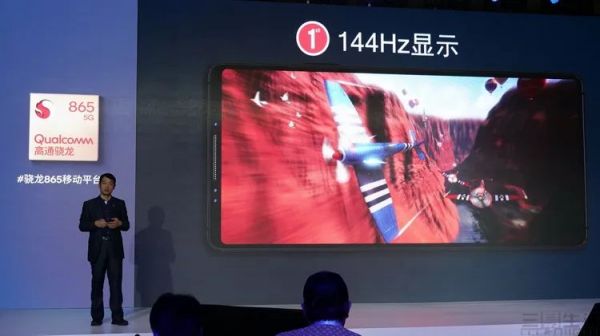 关注5G手机性能之前,我们有必要先来谈谈屏幕