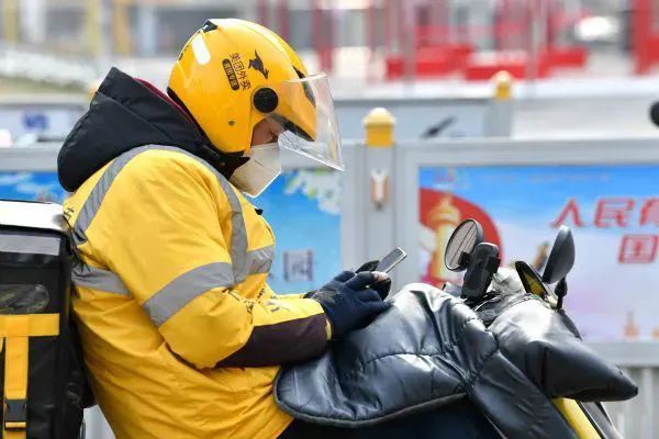 2020年,美团能扛住阿里攻势吗?