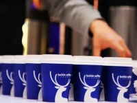 瑞幸咖啡盘前停牌，等待披露更多消息