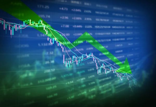 谁在逼好未来自曝财务造假?