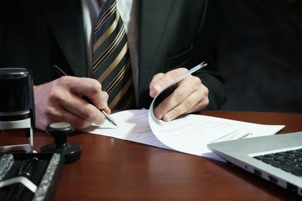 谁在逼好未来自曝财务造假?