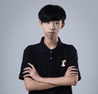 拒绝到虎牙直播，小伙被RNG俱乐部起诉索赔5000万