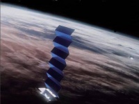 闯入夜空的“星链”