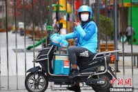 人大代表呼吁保障外卖骑手等“新兴职业”的劳动权益