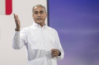 谷歌高层调整：搜素和广告团队都归这位印度裔管理