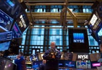 美股收盘涨跌不一 蔚来逆市上涨近7% 瑞幸大涨57%