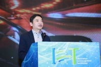 ARM 中国，告别美国 CEO？