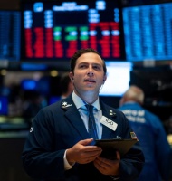 美股全线收涨  中概股多数下跌 金山云跌超10%