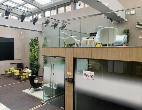 Distrii办伴中关村店的收费活动场地 　　摄 / 燃财经