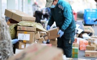快递行业价格战白热化，极兔快递等新势力遭“封杀”