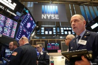 科技股反攻走高，苹果涨4%，特斯拉涨10%