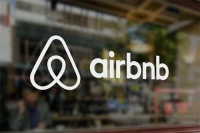 消息称Airbnb计划12月IPO，融资越30亿美元