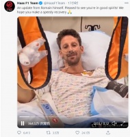 我是一名F1赛车手，“人字拖”救了我一命