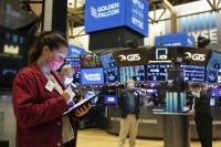 美股收盘全线下跌，特斯拉B站创新高，英特尔跌6%