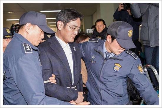 ▲李在镕接受调查　来源：韩联社