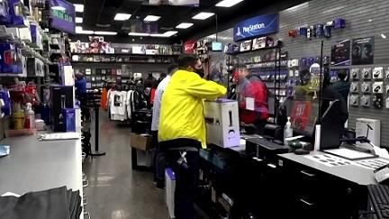 微软收购暴雪 索尼股价暴跌 市值一日蒸发200亿美元！丨一只热股