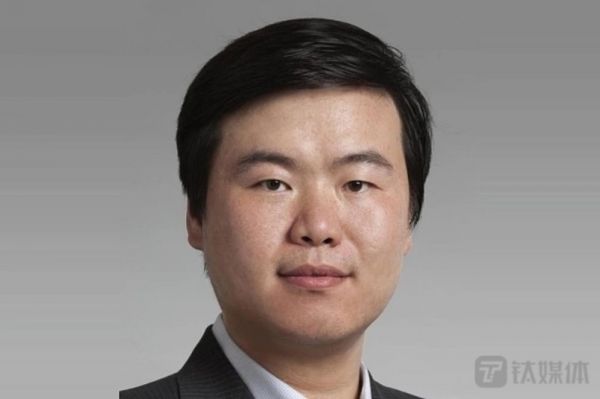 百度集团资深副总裁、百度移动生态事业群组(MEG)负责人何俊杰