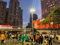 失落深二代：我和多数深漂一样，躺不平也卷不动