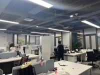 实探虎头局总部：办公室欠租多月，供应商搬物料抵债，员工讨薪无果