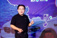 安波福加速转型，未来靠软件挣钱