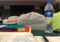 县城公务员二代，在体制里“循环”