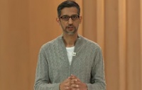 谷歌推出 AI 一键 P 图工具 Magic Editor：魔法换天、人物移动