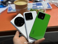 陪妈妈过完母亲节，回到公司加班，累得不行，想回家休息……