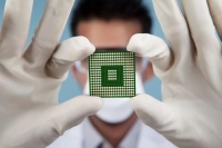 靠“山寨机”起家，创始人出局，这家公司却走出大批创业者