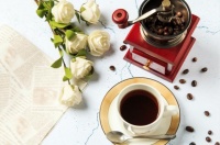 同一个“昆仑煮雪”？观夏发布澄清公告，未和瑞幸咖啡联名