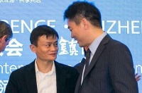 刘强东、马云相继归位，京东阿里“大换天”，释放了哪些信号？